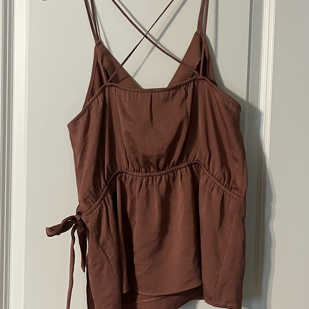 NEW Express professional tank top M - Picture 2 of 3